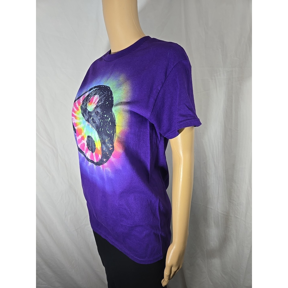 DOM Graphic Tee Size S Cotton Yin Yang Tie Dye Purple Festival Shirt - Picture 6 of 7